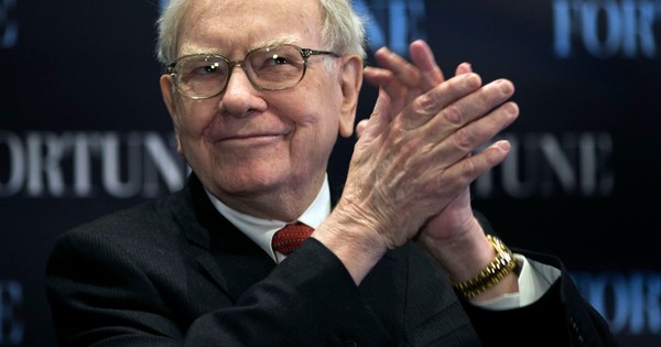 Warren Buffett có thể thuyết phục được hầu hết mọi người: Đây là tuyệt chiêu “vạn người nghe” của nhà đầu tư huyền thoại