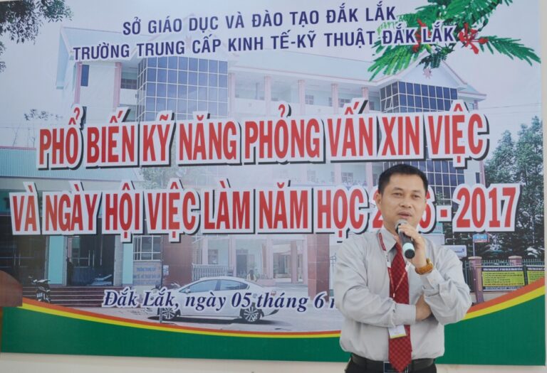 Giám đốc văn phòng MISA Buôn Ma Thuột làm diễn giả tại trường Trung cấp Kinh tế – Kỹ Thuật Đăk Lăk