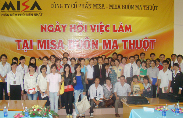 MISA Buôn Ma Thuột tổ chức thành công Ngày Hội Việc Làm MISA 2010