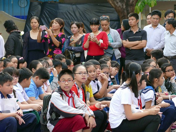 Khóc, cười với tuyển sinh đầu cấp vào lớp 6